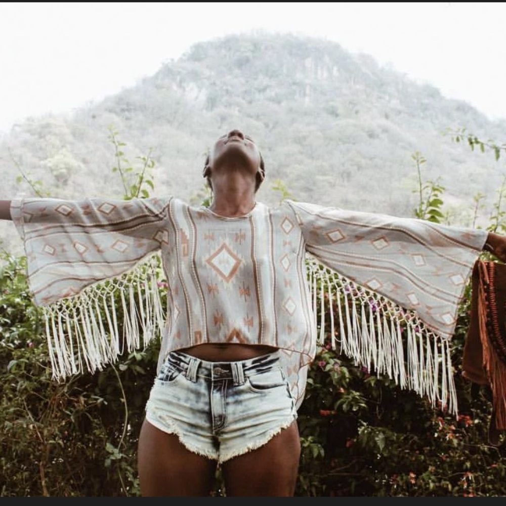 See You Monday LA Women’s Small S Southwestern Aztec Blouse w Fringe Accents